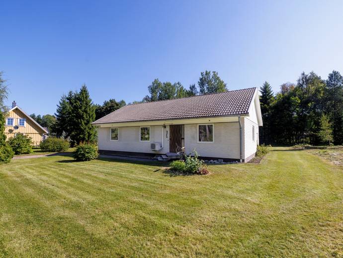 4 rok · 105 m² · Åkerby Tallbacka 321