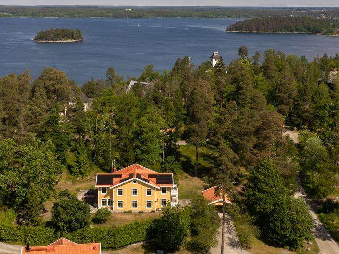 7 rok · 240 m² · Grävlingsbergsvägen 7