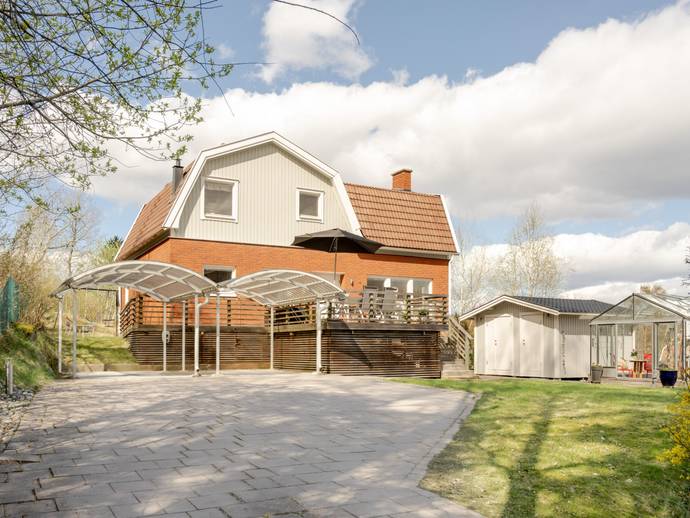 5 rok · 163 m² · Brunnsbacken 4B