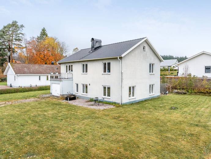 8 rok · 121 m² · Alpvägen 3B