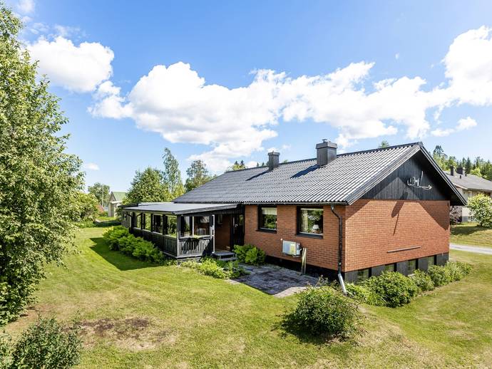 6 rok · 106 m² · Granvägen 13