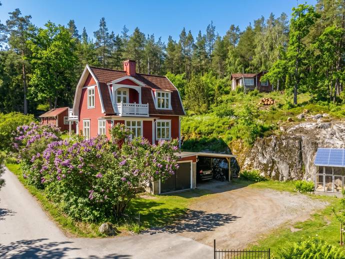 6 rok · 136 m² · Vargdalsvägen 2