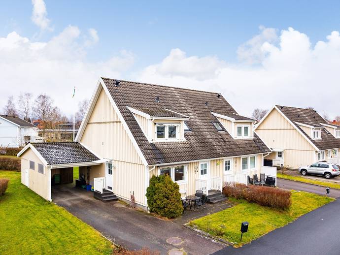 4 rok · 103 m² · Rönnegårdsvägen 34 b