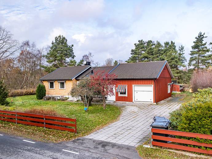 7 rok · 146 m² · Djupekåsvägen 16