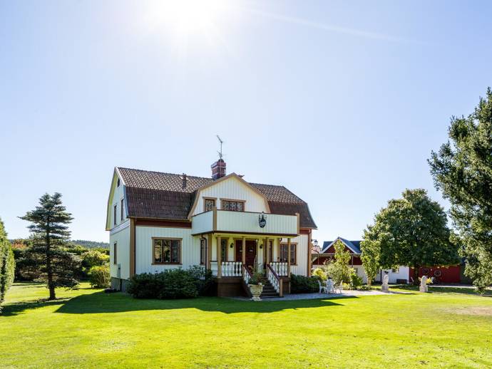 8 rok · 287 m² · Frillesåsvägen 68