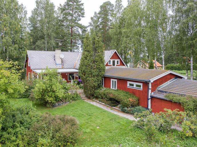 8 rok · 223 m² · Rapsodivägen 6