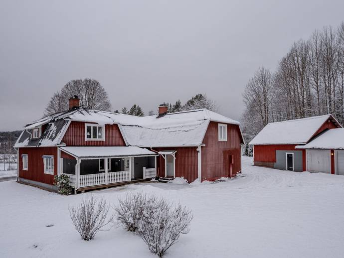 6 rok · 185 m² · Högås 102