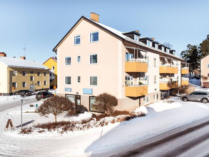 1 rok · 42,5 m² · Hagagatan 7A