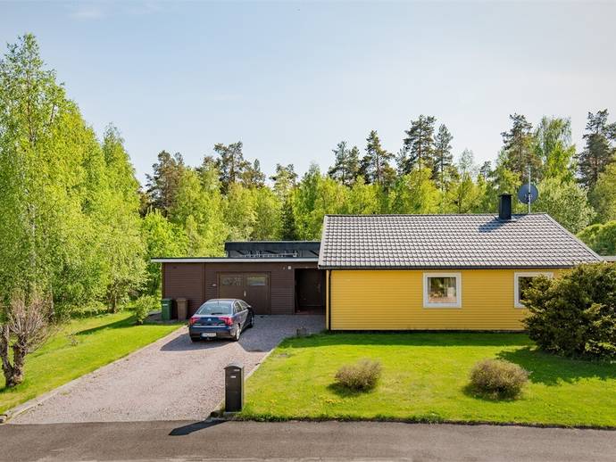 3 rok · 103 m² · Barrstigen 3