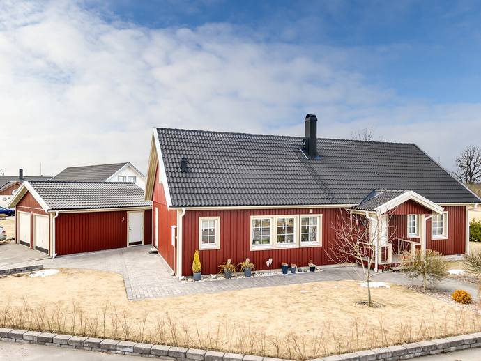 7 rok · 184 m² · Pinnmovägen 2