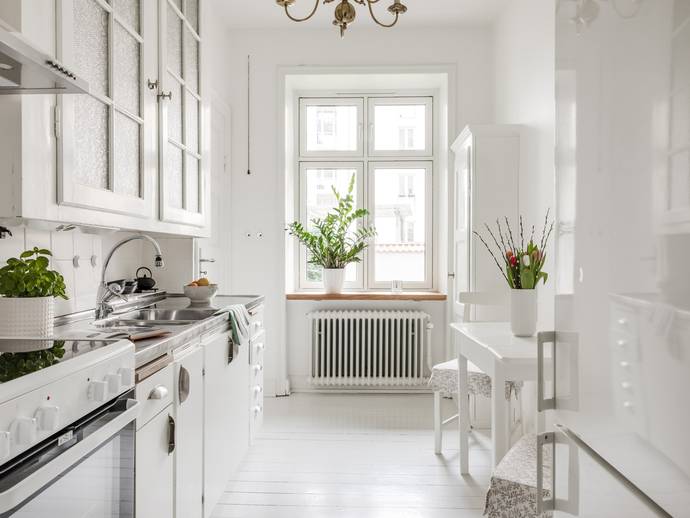 1 rok · 34 m² · Roslins väg 2