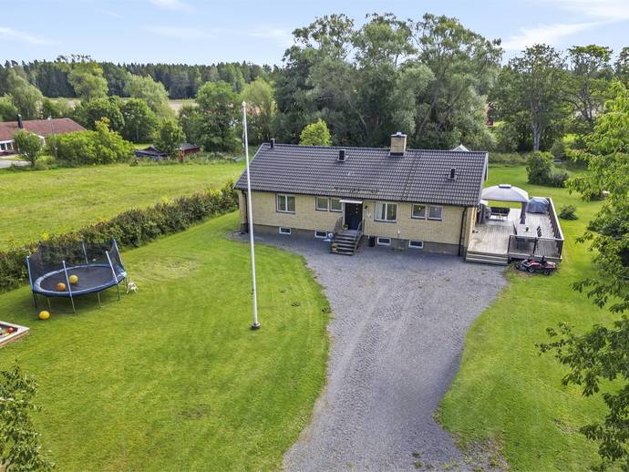 7 rok · 128 m² · Tensta-Forsa 117