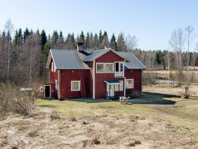 7 rok · 232 m² · Fäbodarna 18