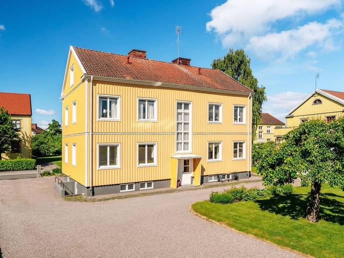 10 rok · 230 m² · S:t Larsgatan 12