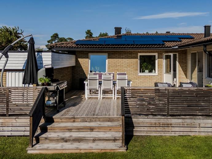 9 rok · 128 m² · Lövsjövägen 16