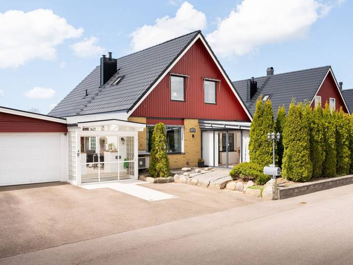 5 rok · 158 m² · Plommonvägen 14