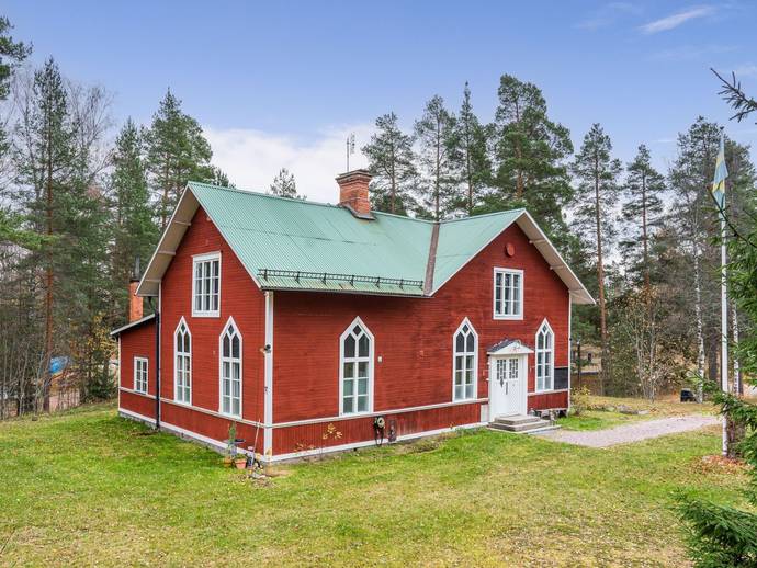 6 rok · 270 m² · Tallbacksvägen 15