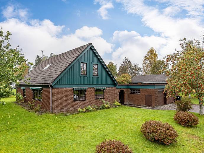 6 rok · 176 m² · Löpargatan 16