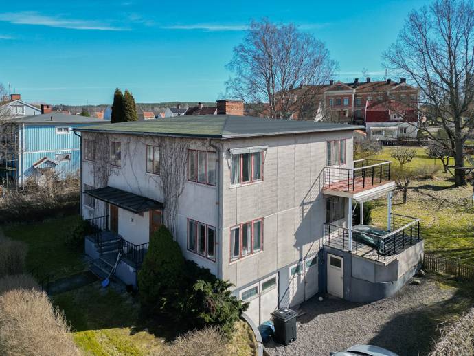 9 rok · 224 m² · Södra Ringvägen 31