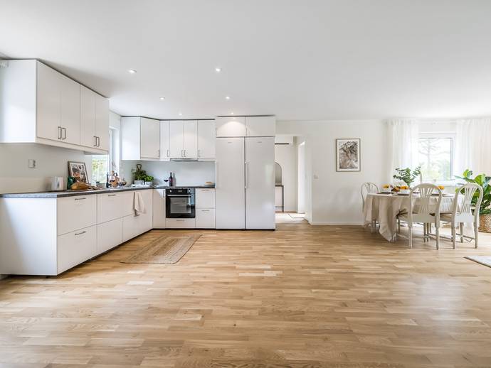 5 rok · 140 m² · Biby Kohagen