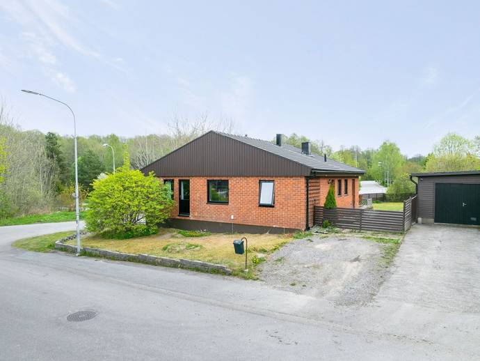4 rok · 103 m² · Riavägen 1