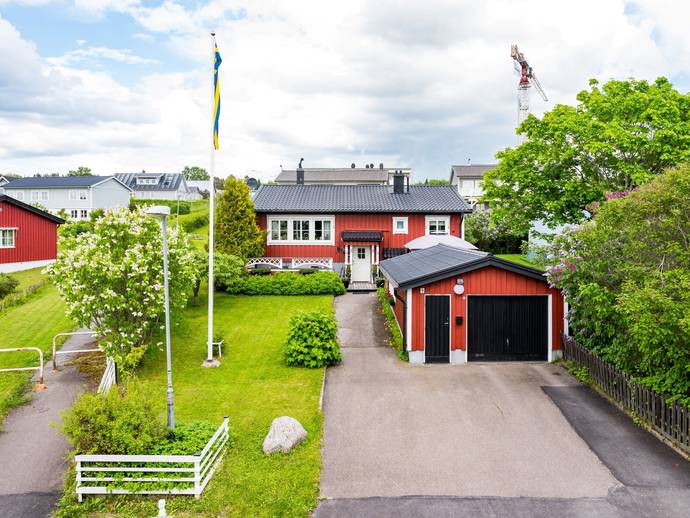 5 rok · 105 m² · Åkervägen 9