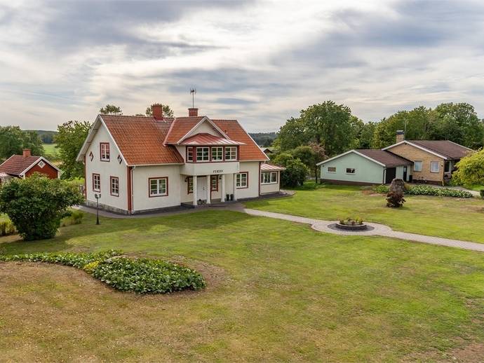 6 rok · 182 m² · Stora vägen 40