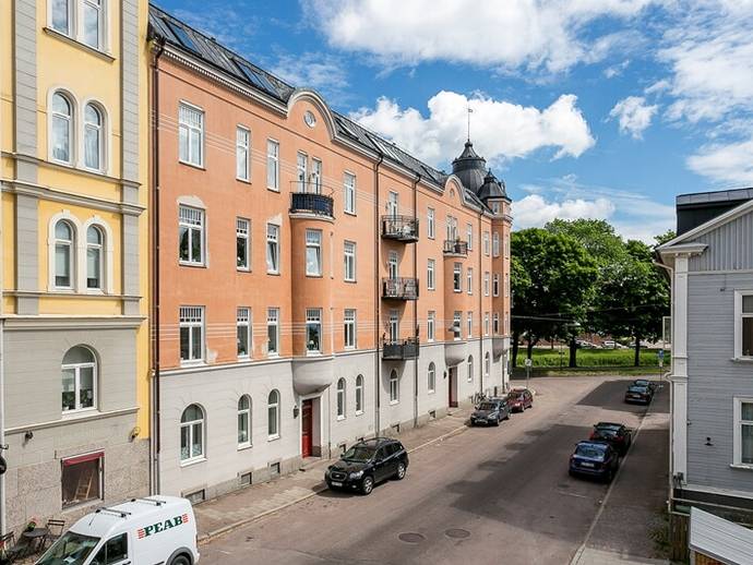 4 rok · 111 m² · Herrgårdsgatan 2 B