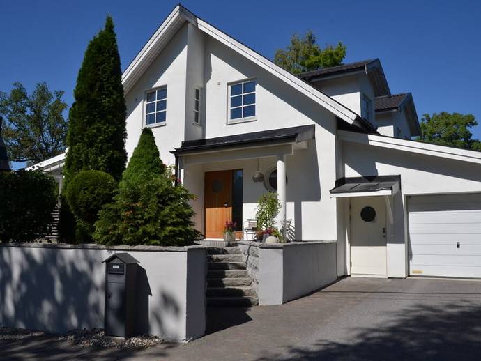 6 rok · 189 m² · Kärrstigen 3