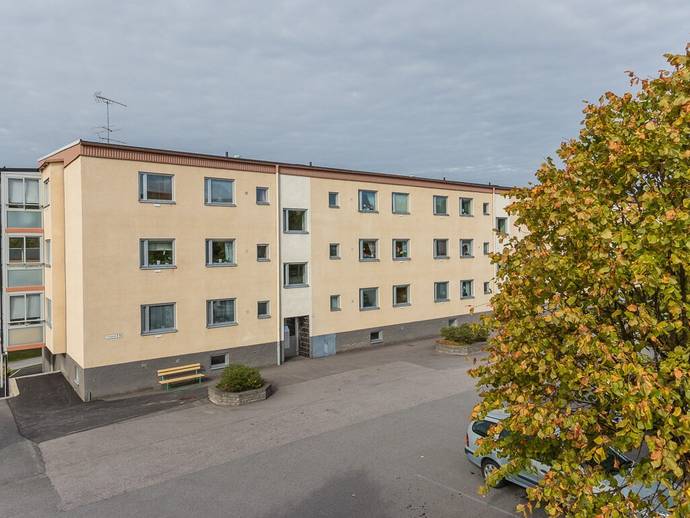 2 rok · 60 m² · Furugatan 11A