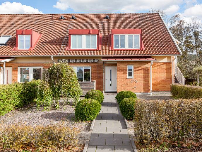 3 rok · 91 m² · Långhusallén 5c