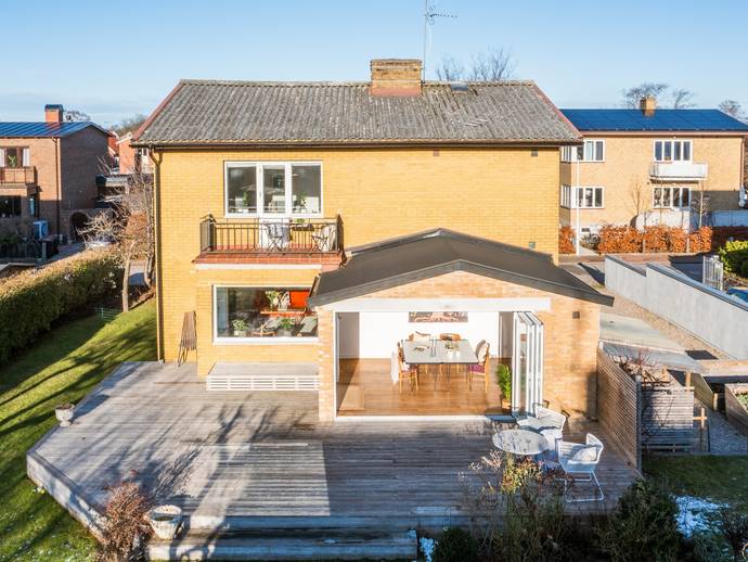 6 rok · 152 m² · Karsholmsgatan 3