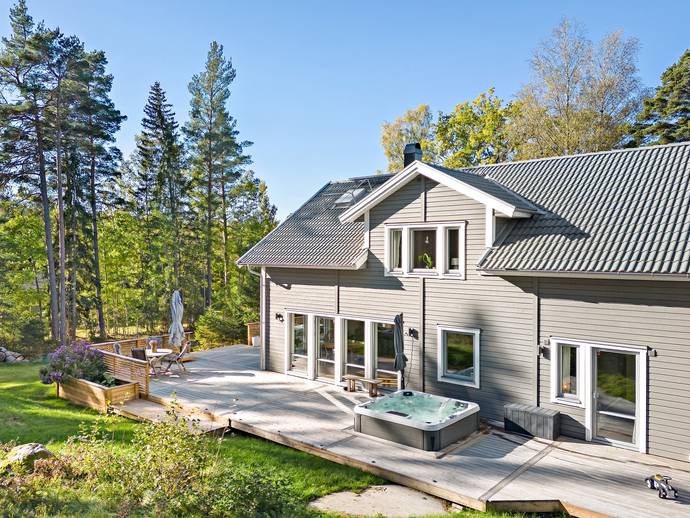7 rok · 178 m² · Solgläntsvägen 4