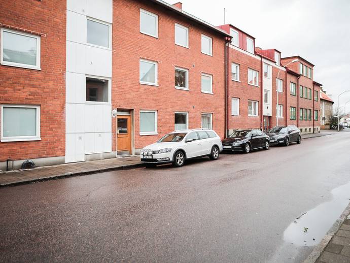 3 rok · 76 m² · Vengatan 1 D