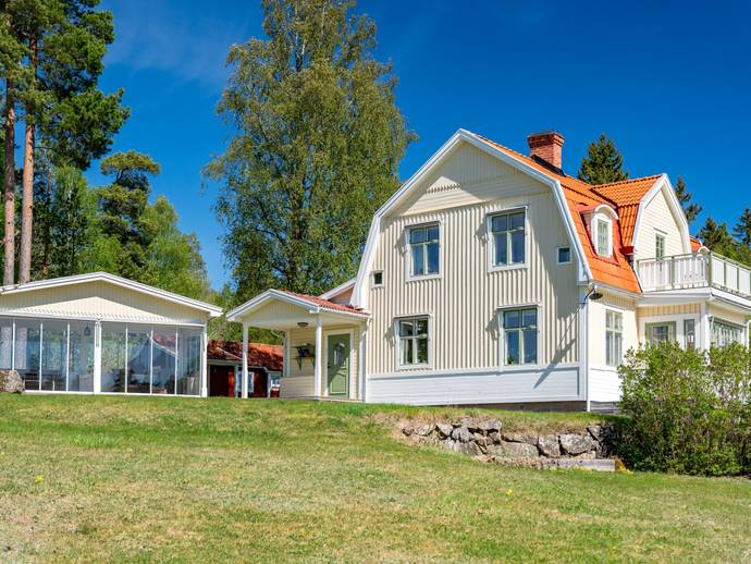 5 rok · 150 m² · Möjbro 35