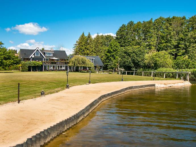 10 rok · 175 m² · Slottsallén 6
