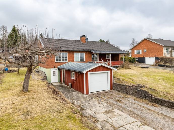 102 m² · Åsvägen 6