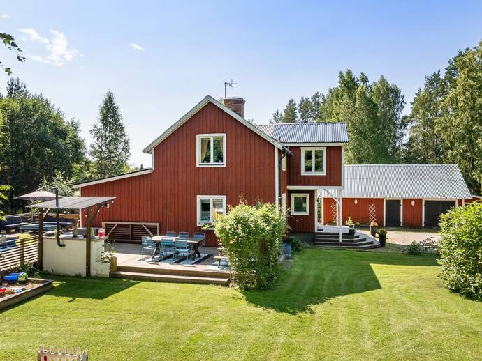 5 rok · 113 m² · Nyåker 220