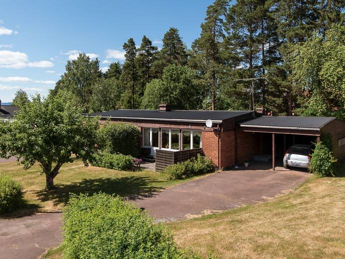 4 rok · 125 m² · Dr Hellings väg 6