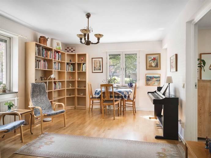 2 rok · 43,4 m² · Hamnesplanaden 4F
