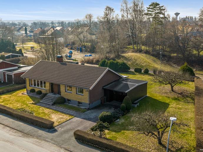 4 rok · 114 m² · Östra vägen 16