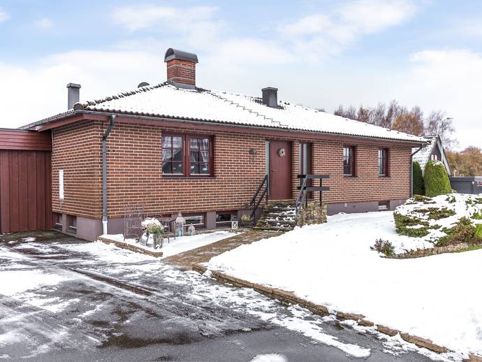 4 rok · 121 m² · Jakobssons väg 14