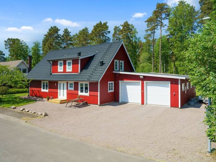 6 rok · 156 m² · Blåbärsstigen 16