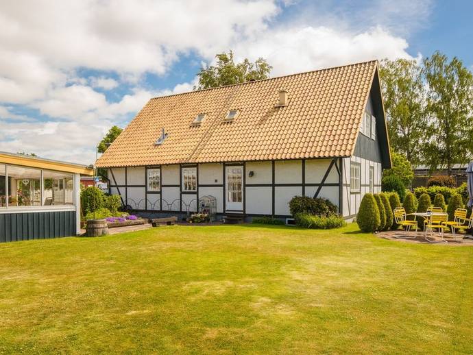 6 rok · 177 m² · Lidköpingsvägen 94