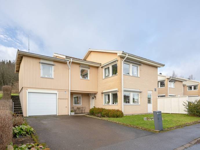 5 rok · 124 m² · Bukettvägen 31
