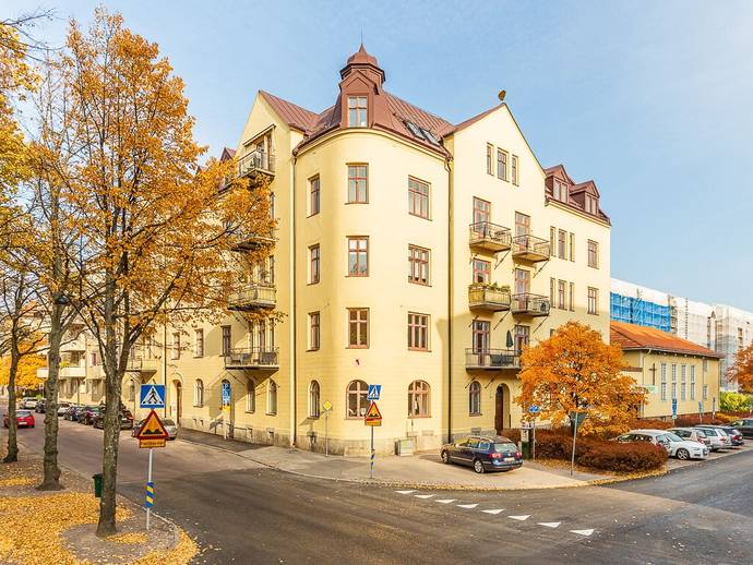 2 rok · 81 m² · Valbogatan 35