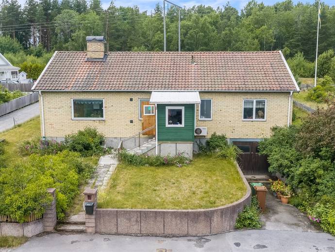 5 rok · 111 m² · Erstaviksvägen 9A