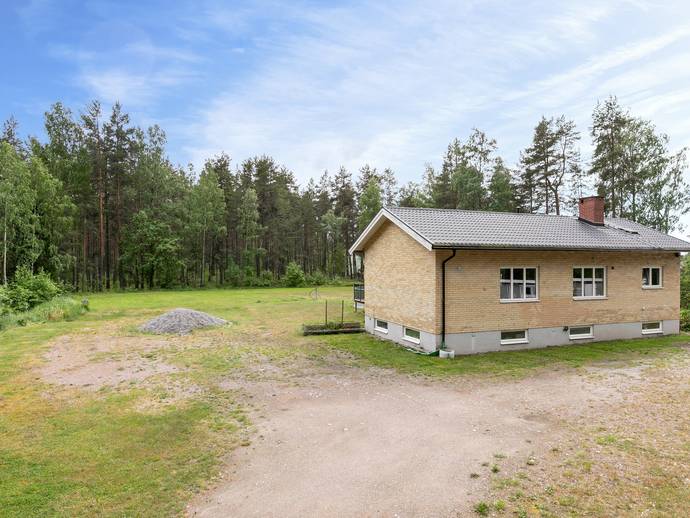 2 rok · 98 m² · Främlingshemsvägen 2