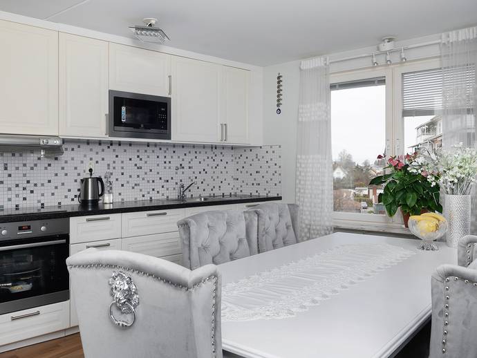 2 rok · 68,6 m² · Engelbrekts väg 73B