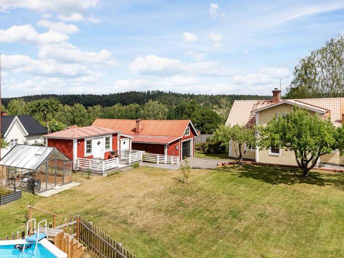 4 rok · 117 m² · Backvägen 2